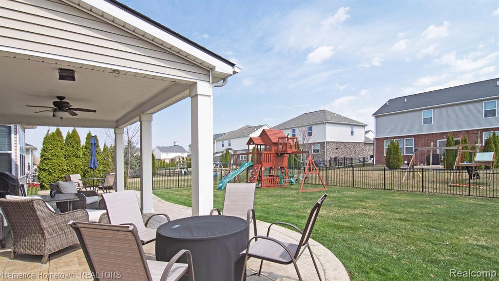 49606 E CENTRAL Park, Shelby Twp, MI 48317 — Photo 41