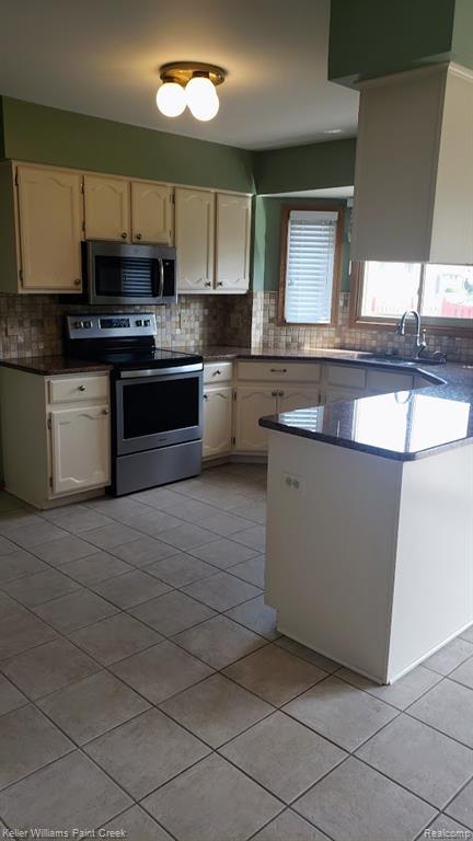 33842 Morningside, Fraser, MI 48026 — Photo 12