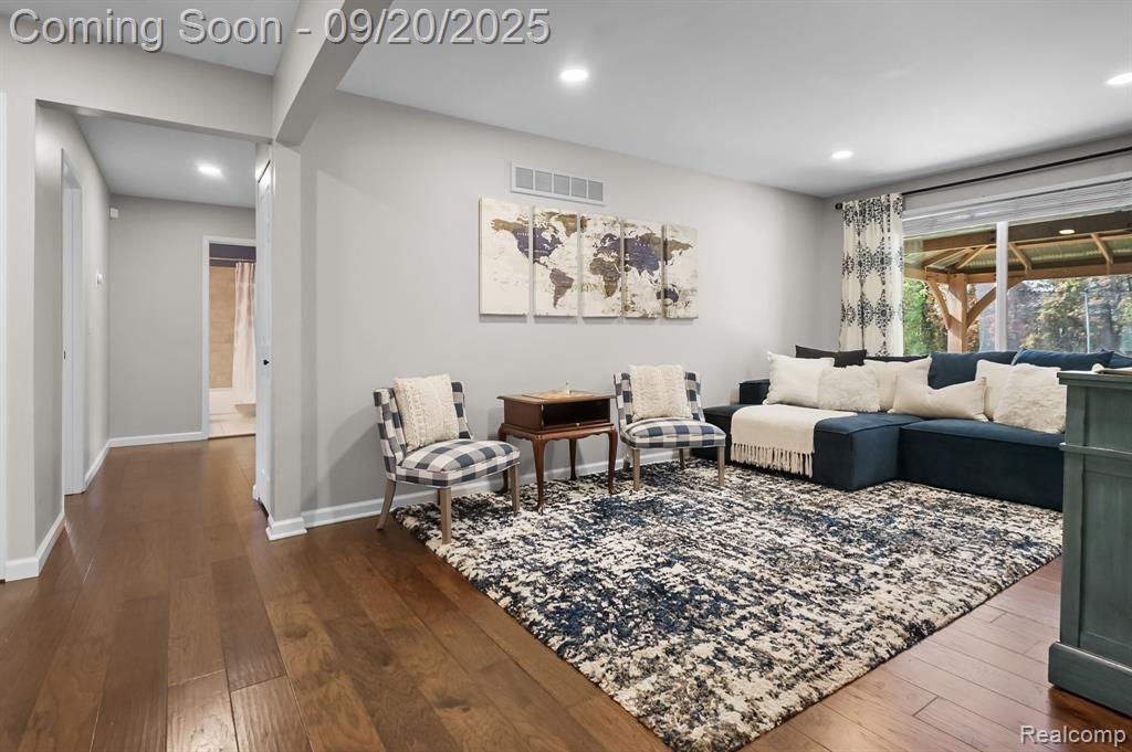 46457 Peach Grove Avenue, Macomb, MI 48044 — Photo 7