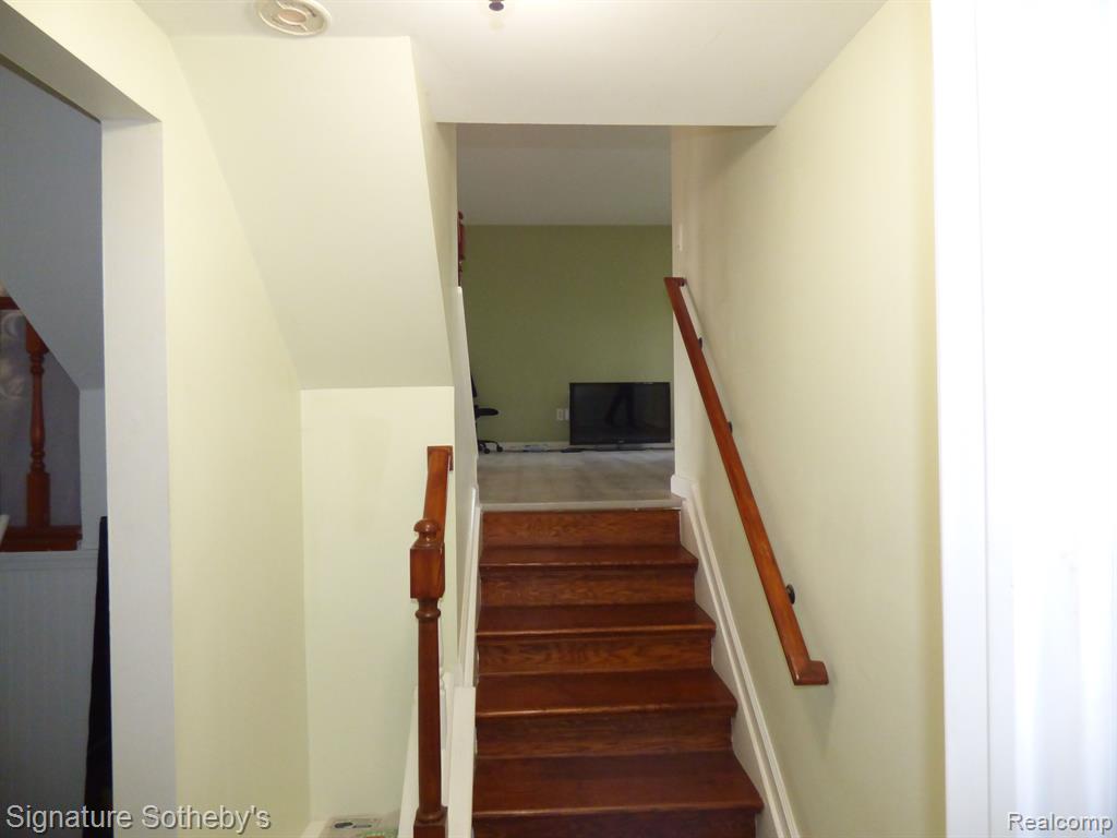 422 MASSOIT Street, Clawson, MI — Photo 18