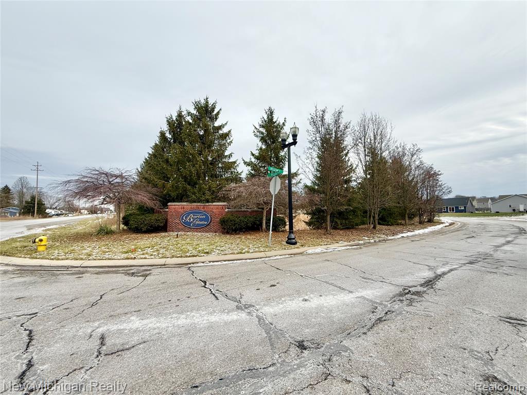 6079 Regency Drive, Burton, MI 48519 — Photo 33