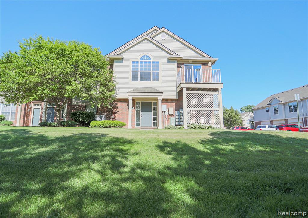 1859 Flagstone Circle, Rochester, MI 48307