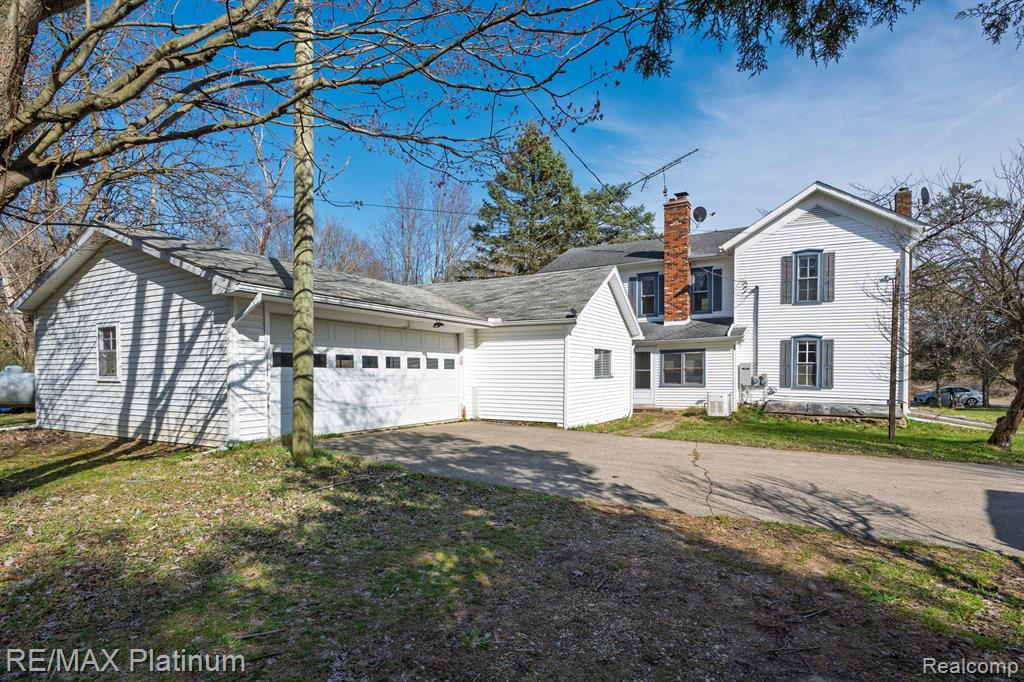 565 SLEAFORD Road, Howell, MI 48843 — Photo 34