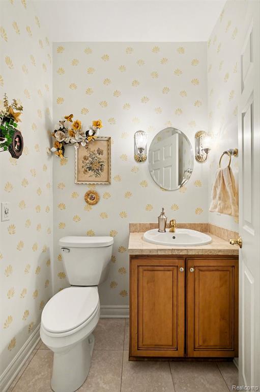 2215 Ridgemoor Court, Burton, MI 48509 — Photo 24