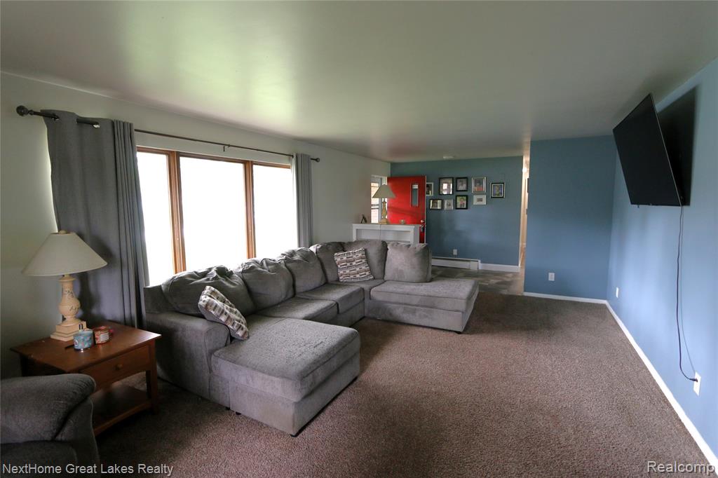 5595 Noreen Drive, Bay City, MI 48706 — Photo 2