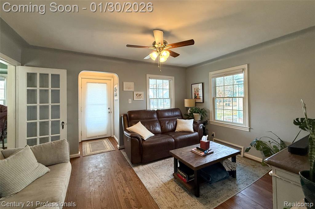 900 N Rembrandt Avenue, Royal Oak, MI 48067 — Photo 12