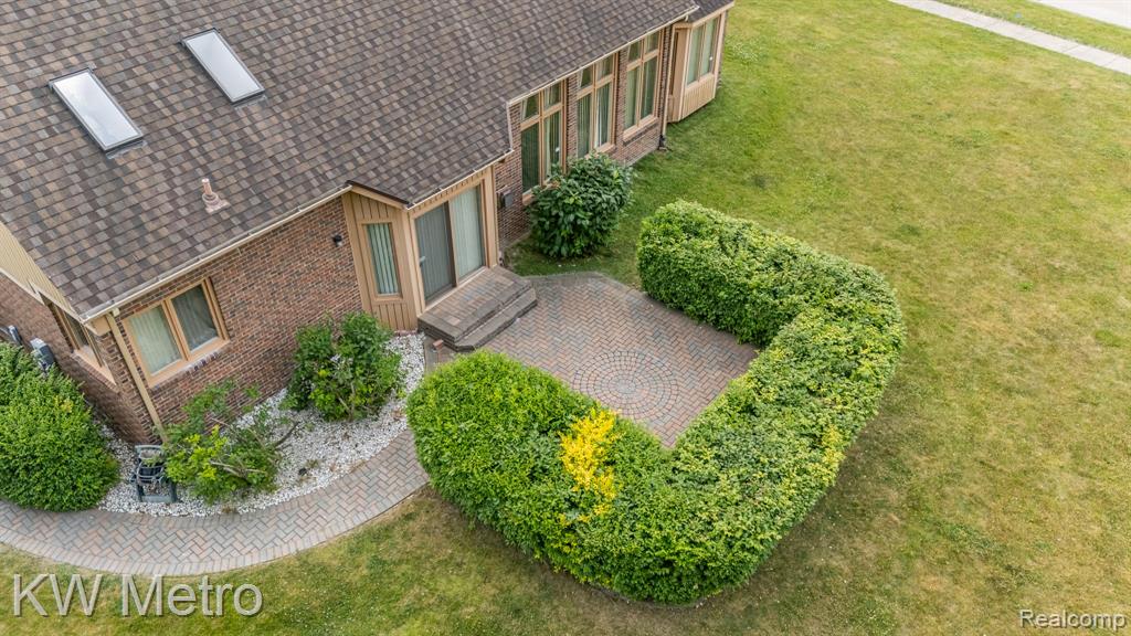 3953 Lake Forest Drive, Sterling Heights, MI 48314 — Photo 38