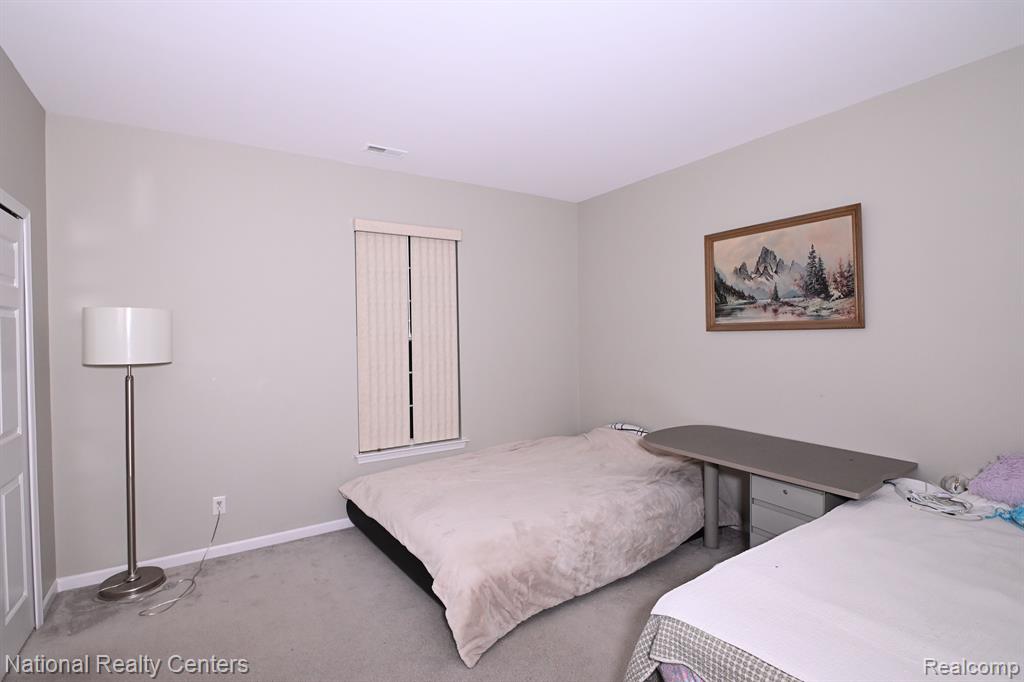 40564 BLYTHEFIELD Lane, Canton, MI 48188 — Photo 26