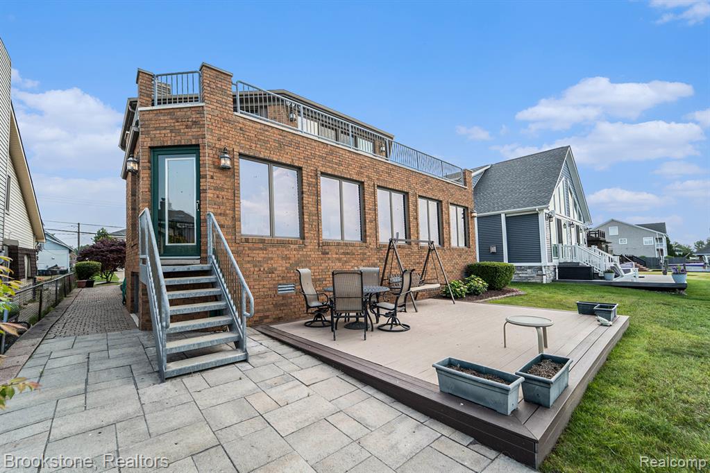 32315 N River Road, Harrison Township, MI — Photo 26
