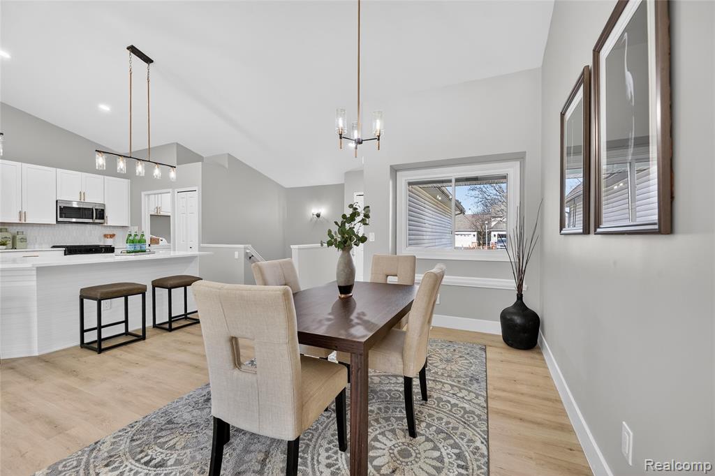 61019 Evergreen Court, South Lyon, MI 48178 — Photo 10