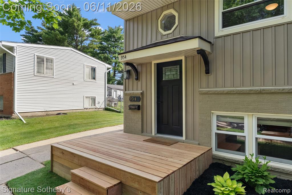 954 Panorama Drive, Milford, MI 48381 — Photo 3