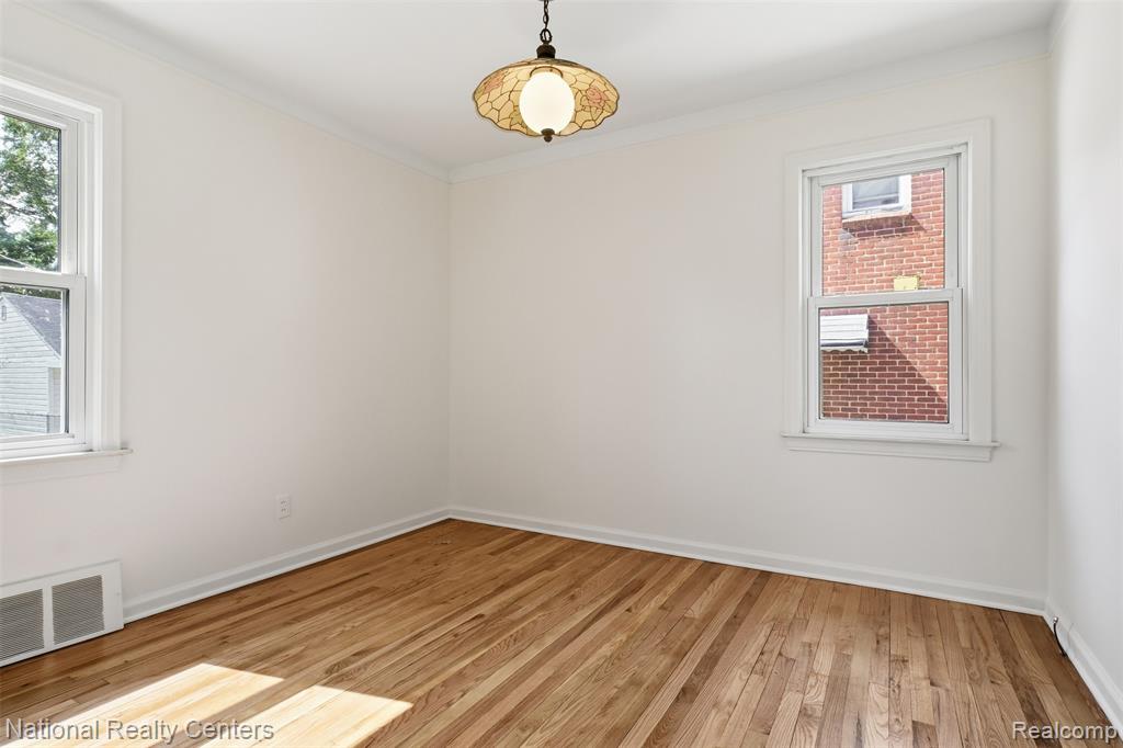 9951 Marion, Redford, MI 48239 — Photo 23