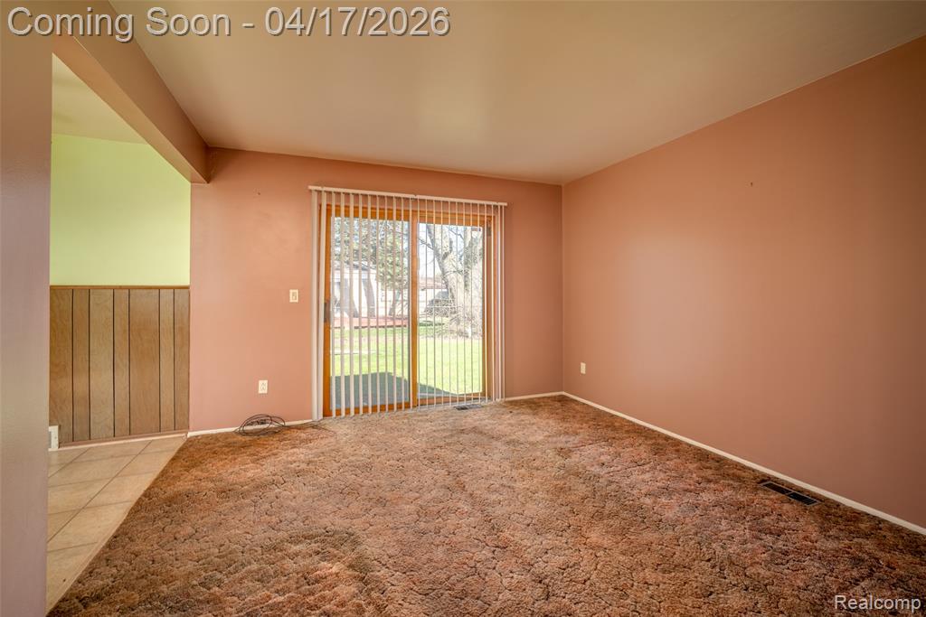 29889 Brown Court, Garden City, MI — Photo 10