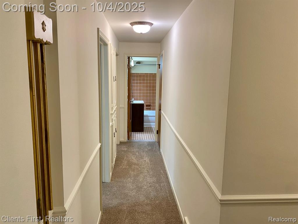 6040 OLD ORCHARD Drive, Bloomfield Hills, MI — Photo 32