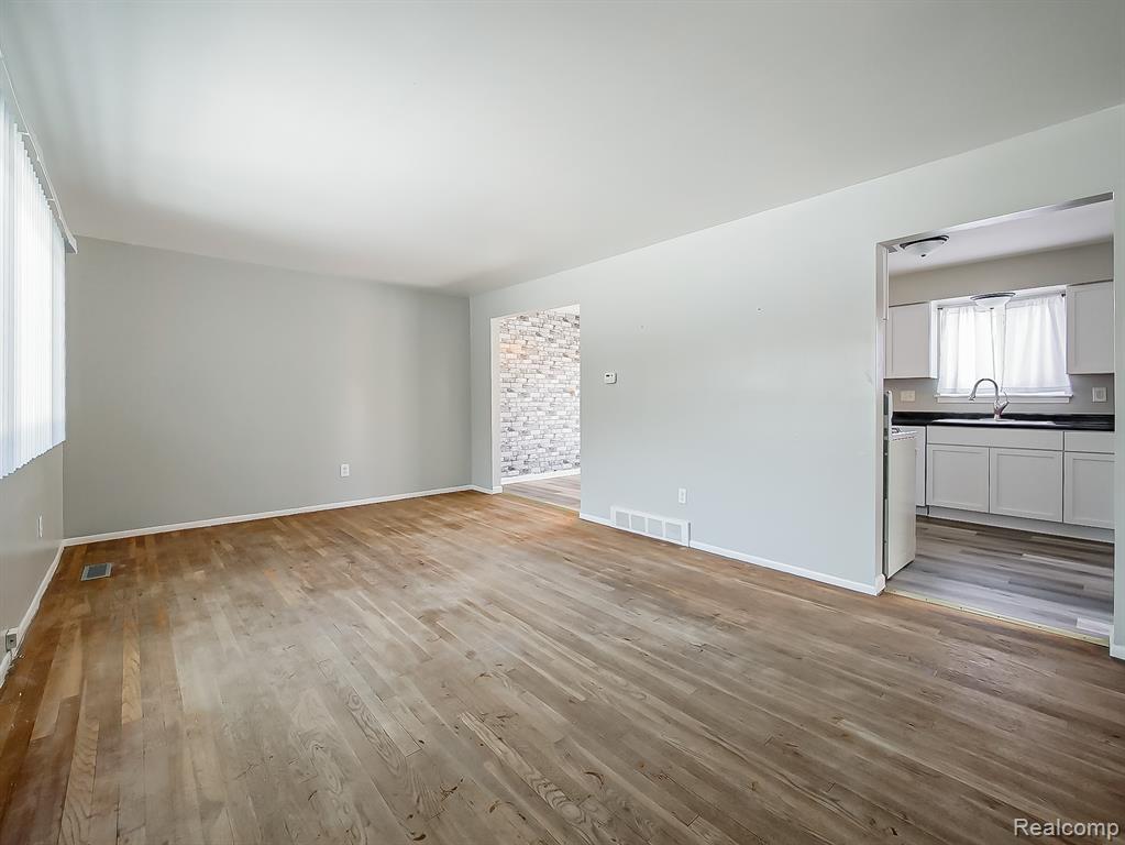 430 N Dobson Street, Westland, MI — Photo 5