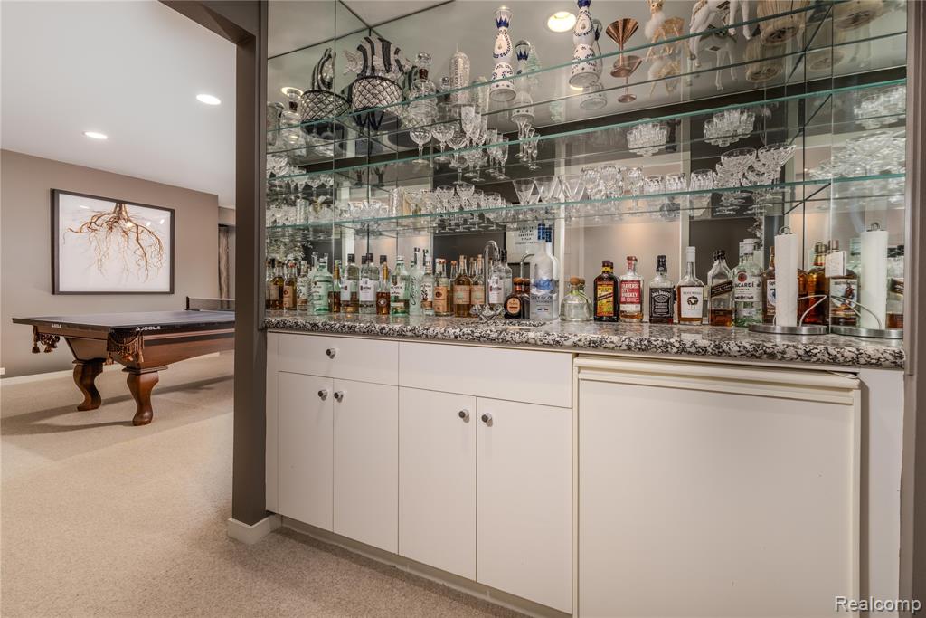 4054 Cranbrook Court, Bloomfield Hills, MI 48301 — Photo 33
