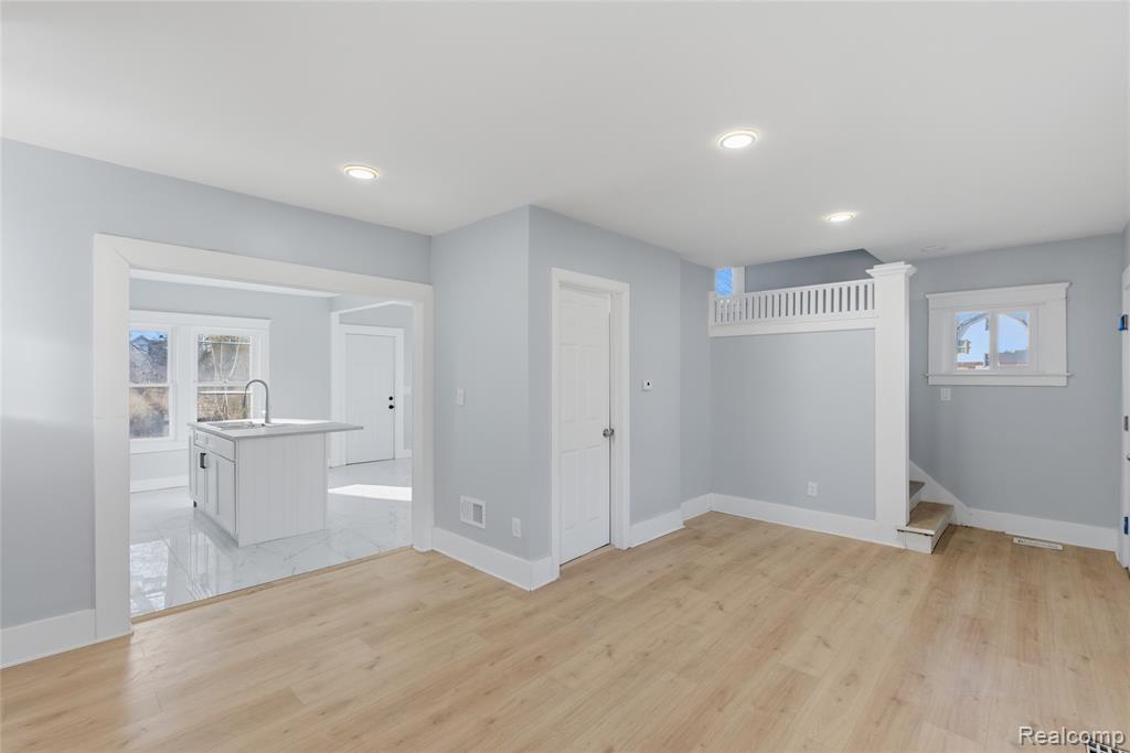 517 W Hollywood, Highland Park, MI 48203 — Photo 4