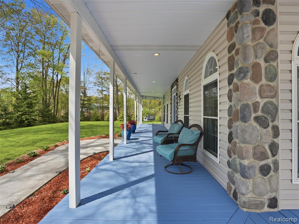5790 Roberts Road, Cottrellville, MI — Photo 9