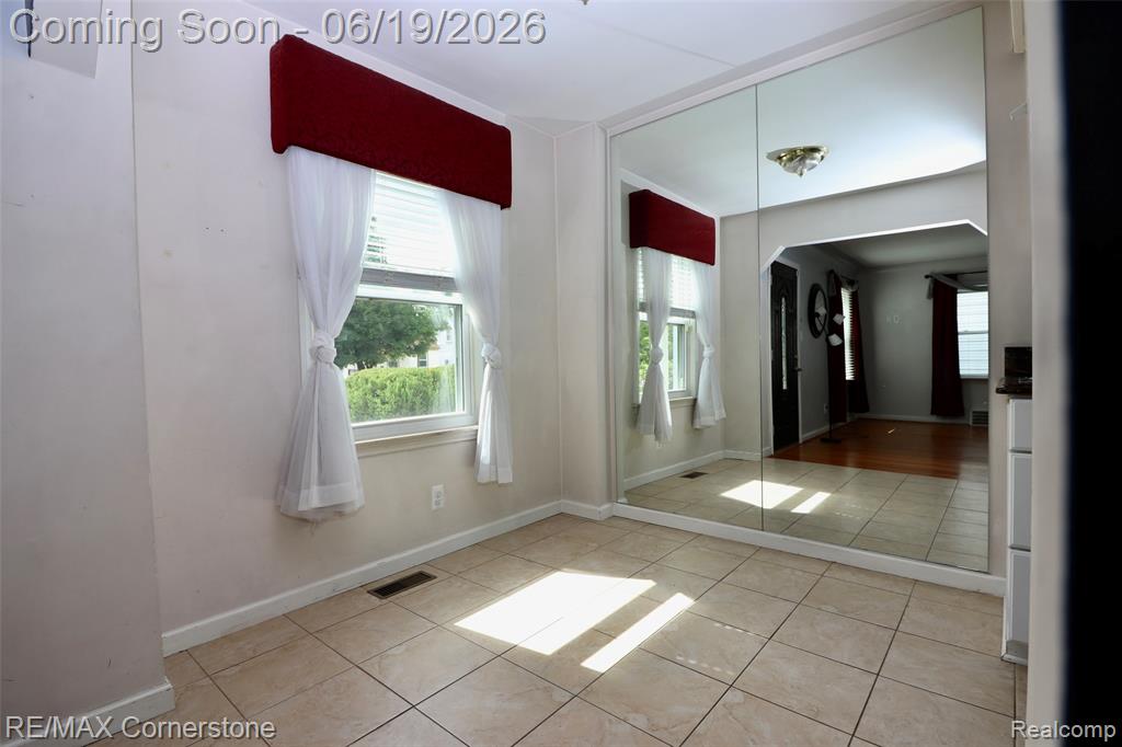 4011 Mildred Street, Wayne, MI 48184 — Photo 6