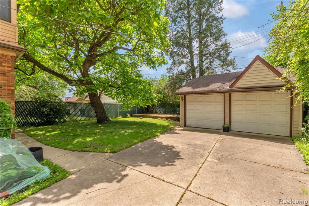 18415 Lancashire Street, Detroit, MI 48223 — Photo 30