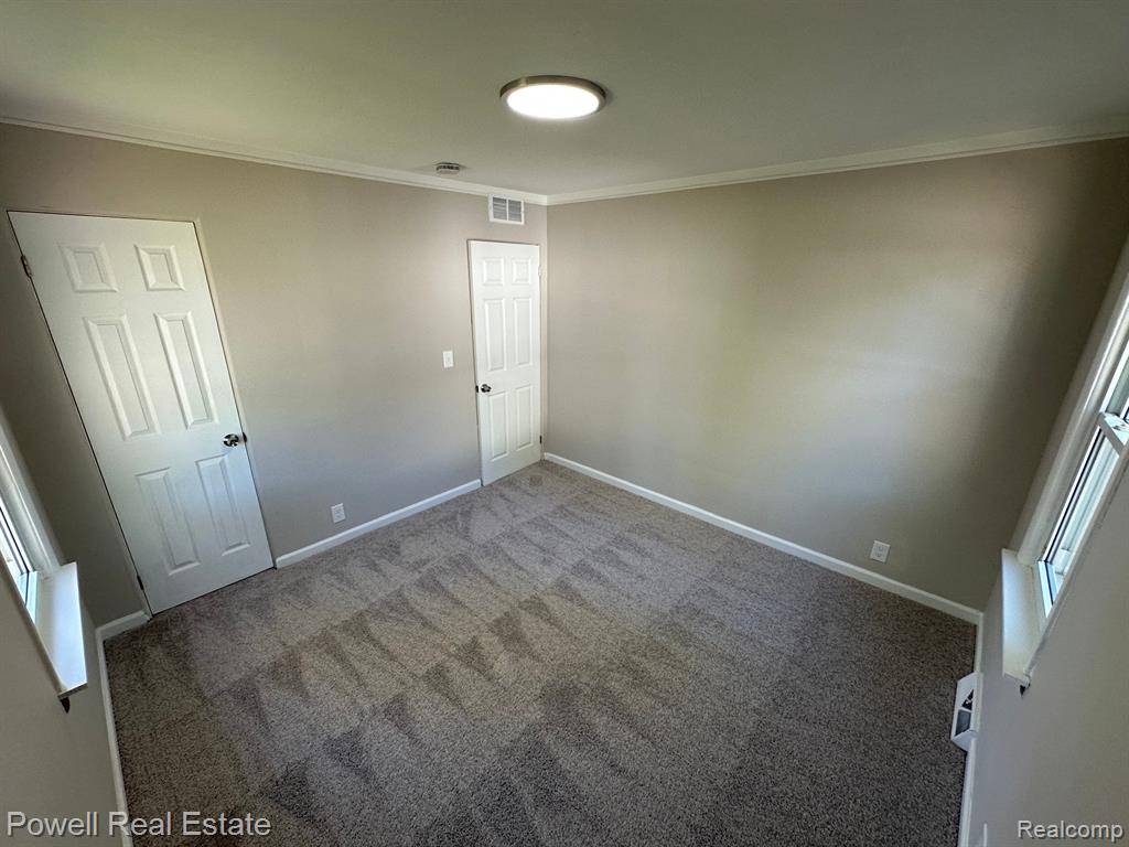 92 W PRINCETON Avenue, Pontiac, MI 48340 — Photo 14