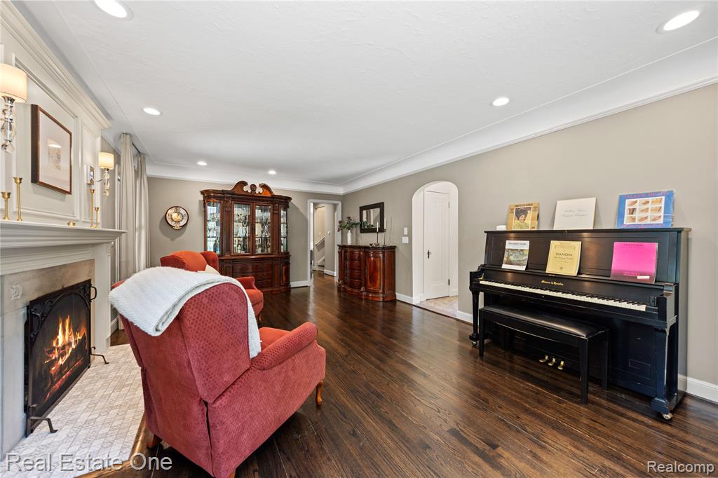 8124 Huntington Road, Huntington Woods, MI — Photo 9