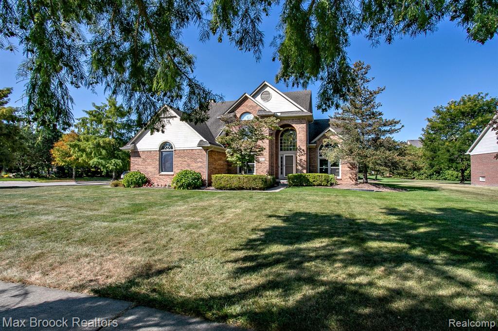 6817 Woodcrest Drive, Troy, MI 48098 — Photo 69