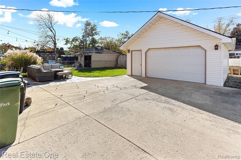 9864 Fox Avenue W, Allen Park, MI 48101 — Photo 28