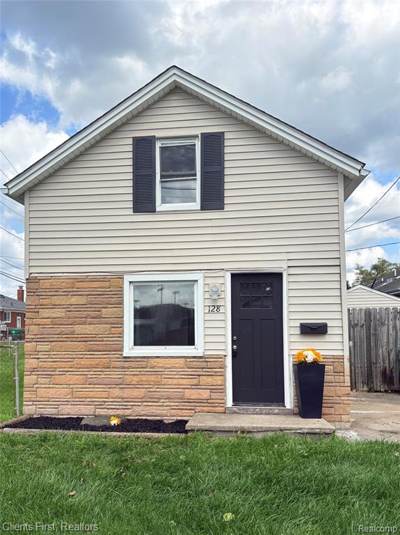 128 Henry Ruff Road, Garden City, MI