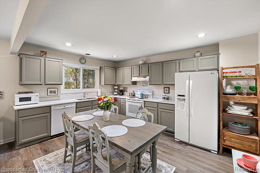67 Maplegrove Drive, Clawson, MI — Photo 5