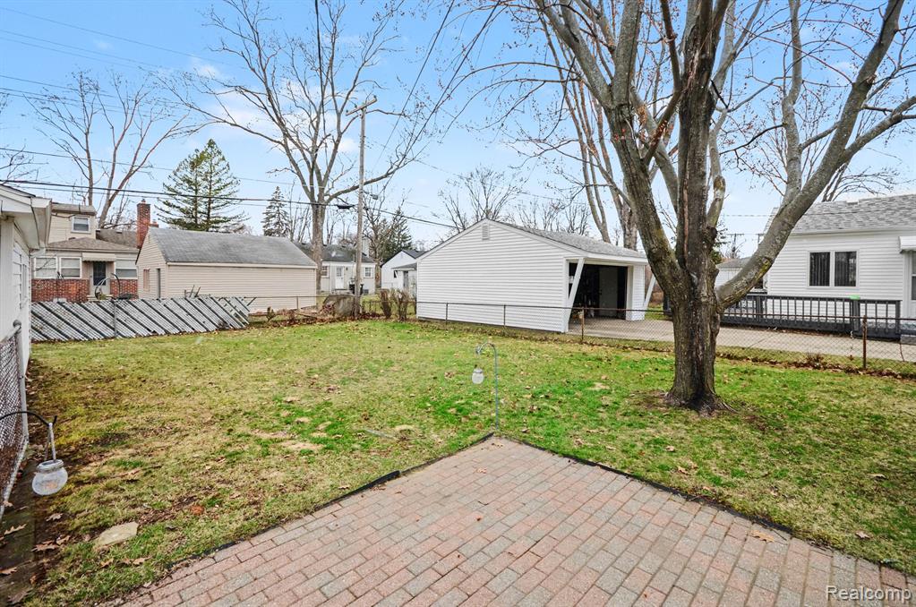 9871 Doris Street, Livonia, MI 48150 — Photo 21