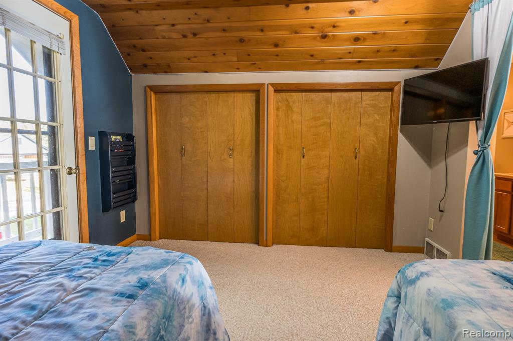 4649 Queens Way, Gladwin, MI 48624 — Photo 23