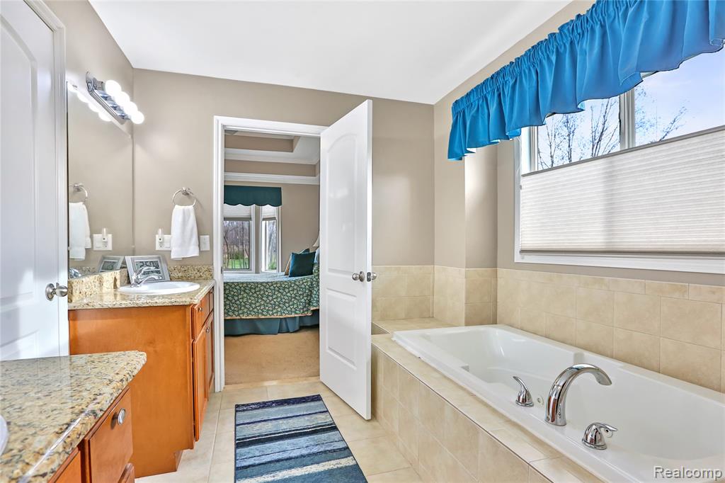 52142 Pawnee Drive, Macomb, MI 48042 — Photo 26