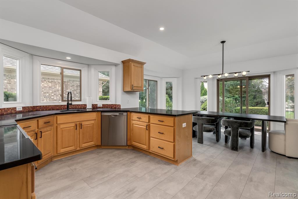 54591 Hibiscus Drive, Macomb, MI 48042 — Photo 11