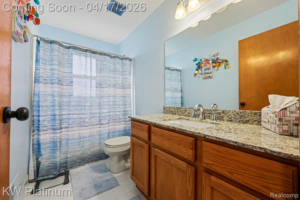 29124 Lesnau Court, Chesterfield, MI 48047 — Photo 16
