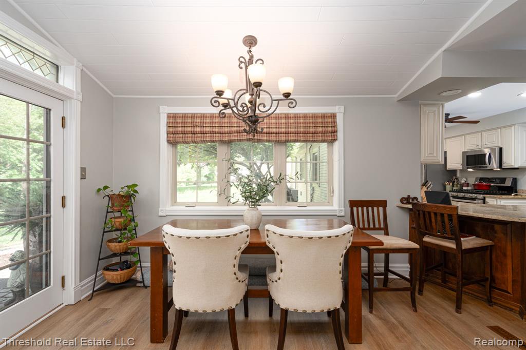 29090 Kendallwood Drive, Farmington, MI 48334 — Photo 9