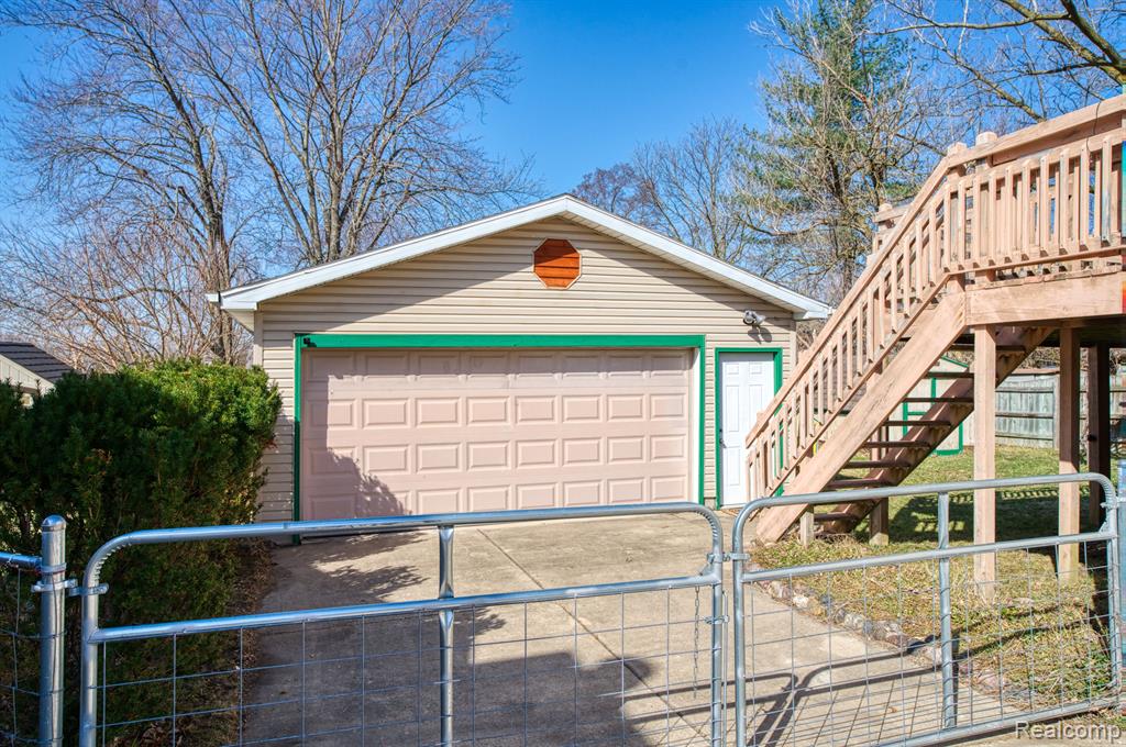 4136 CHICKORY Lane, Lansing, MI 48910 — Photo 19
