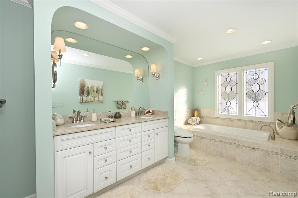 32095 SPRUCE Lane, 50, Beverly Hills, MI 48025 — Photo 22