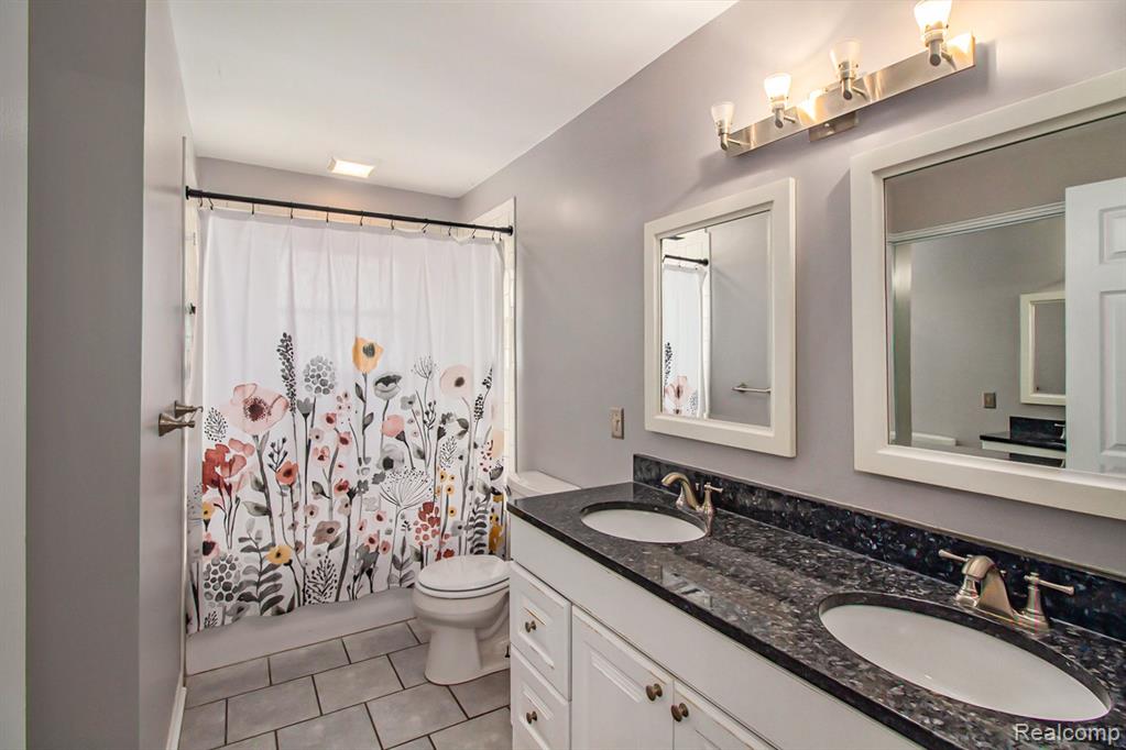 7162 MOUNT JULIET Drive, Davison, MI 48423 — Photo 14