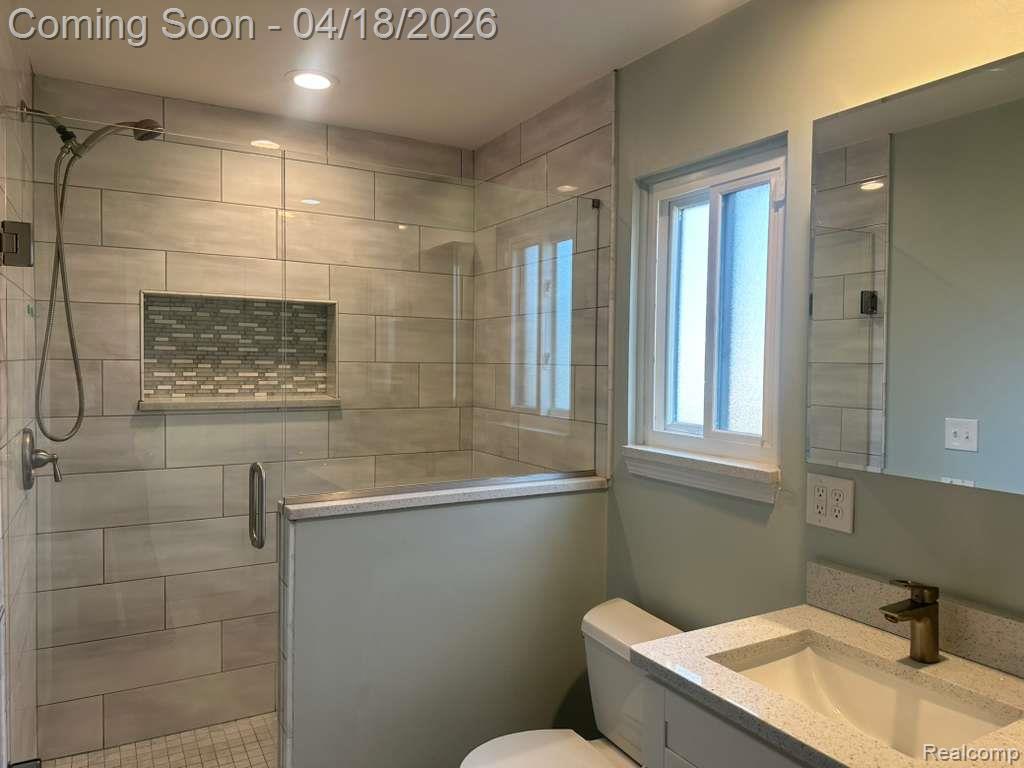 3960 Kings Point Drive, Troy, MI 48083 — Photo 18