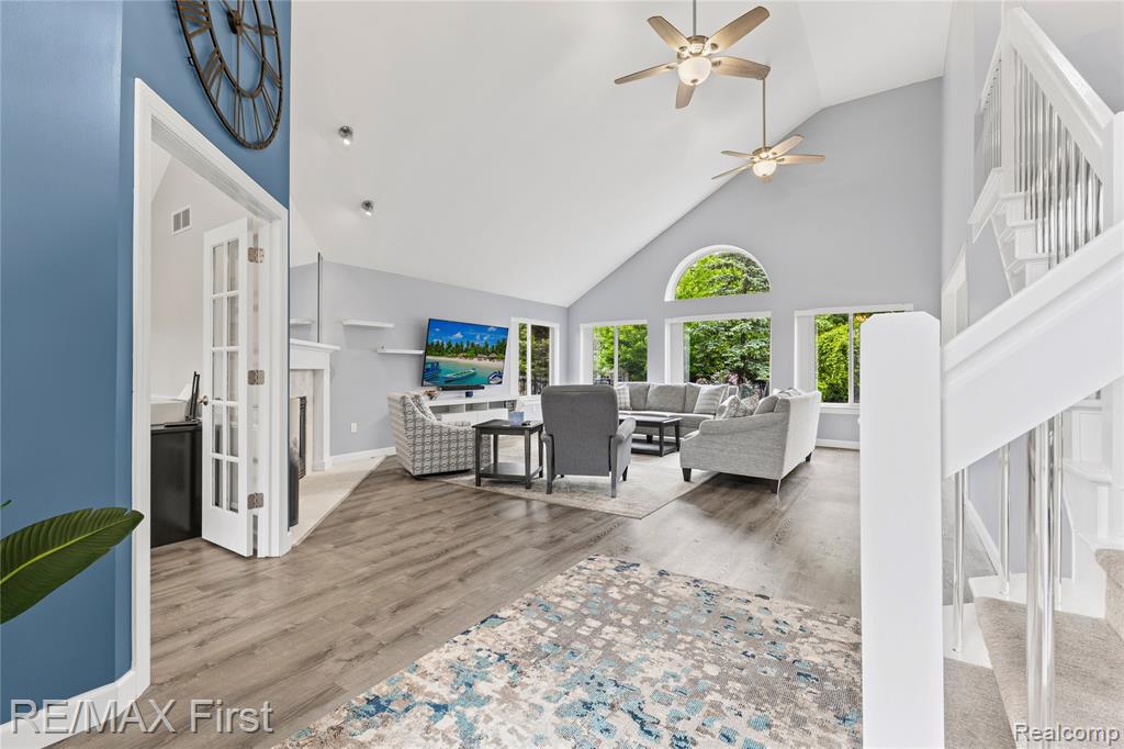 43316 Brooks Drive, Clinton Twp, MI 48038 — Photo 6