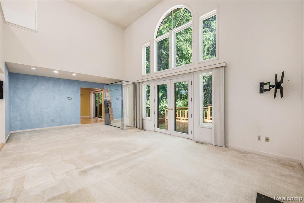7446 Pepper Creek, West Bloomfield, MI — Photo 6