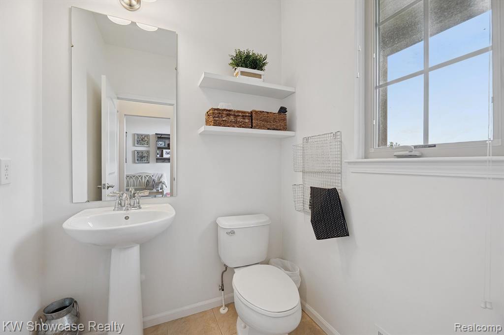 2163 Palmetto, Commerce Twp, MI 48382 — Photo 16