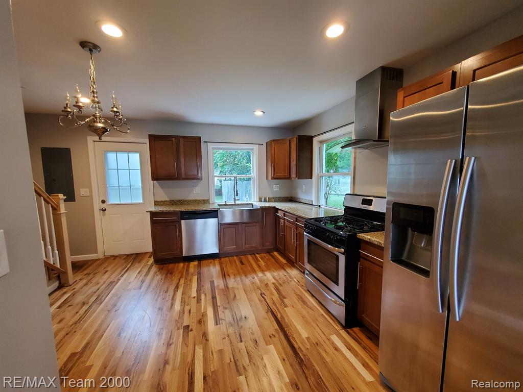 4980 MAYFAIR Street, Dearborn Heights, MI 48125 — Photo 2