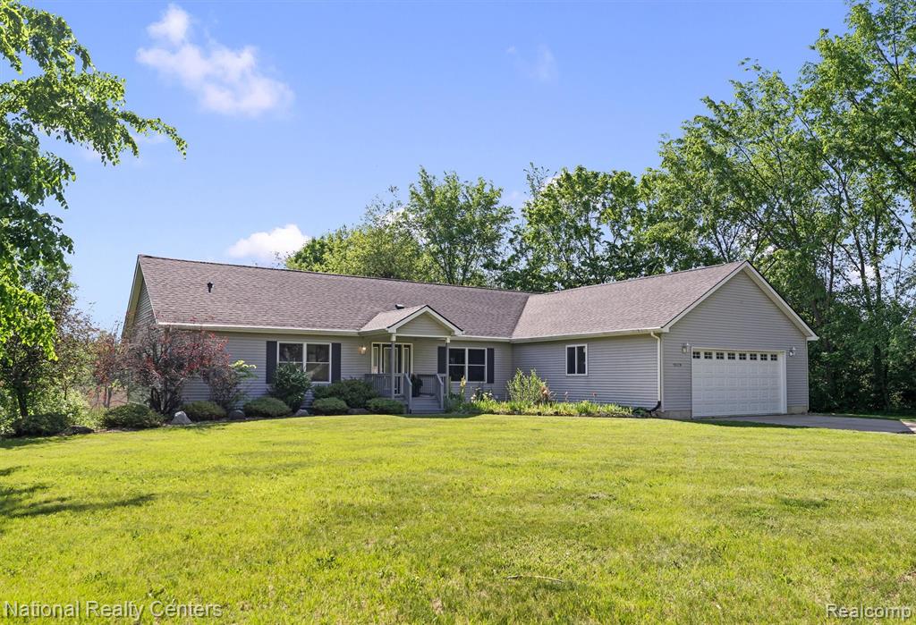 15379 Bird Road, Linden, MI 48451 — Photo 36