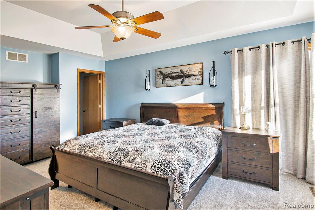 7296 RUSTIC WAY Drive, Fowlerville, MI 48836 — Photo 16