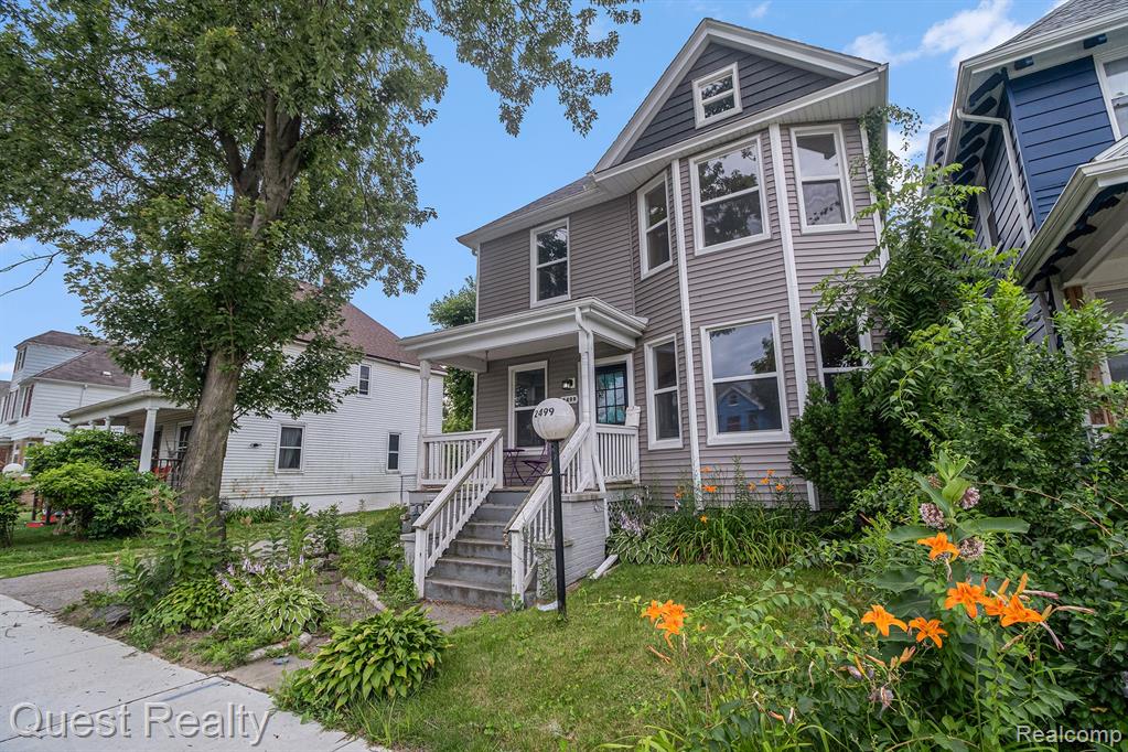 2499 BALDWIN Street, Detroit, MI 48214 — Photo 2