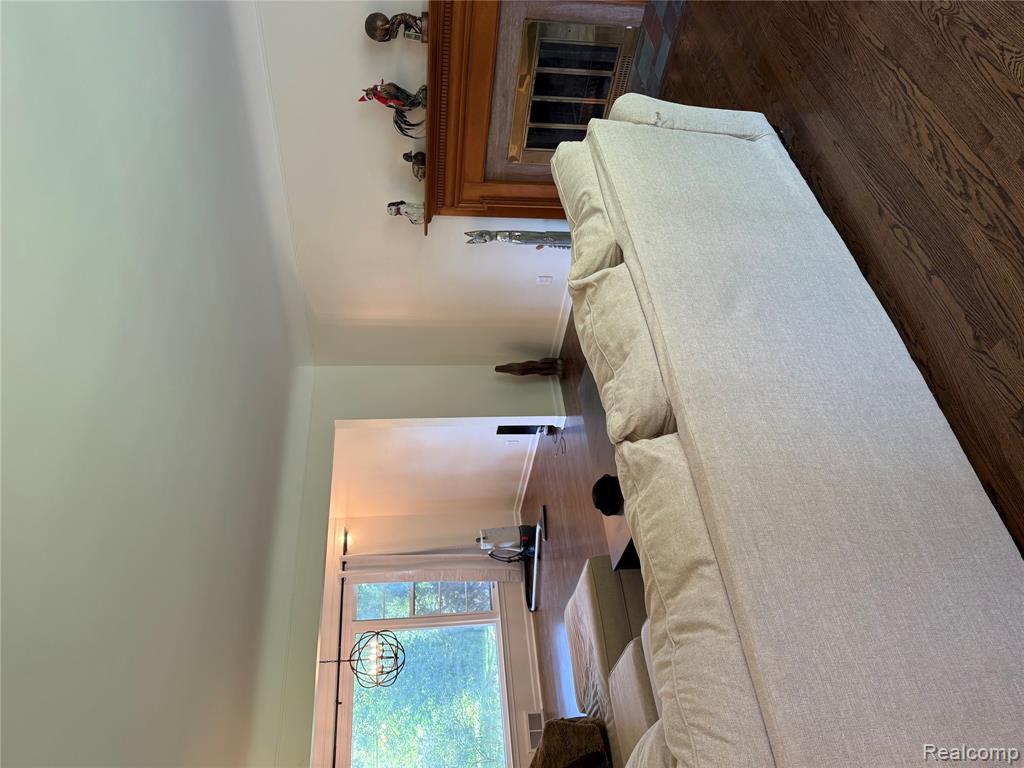 18141 Sunnybrook Avenue, Lathrup Village, MI 48076 — Photo 20