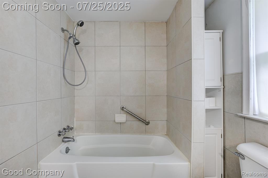 7271 Wiegand Boulevard, Center Line, MI 48015 — Photo 15