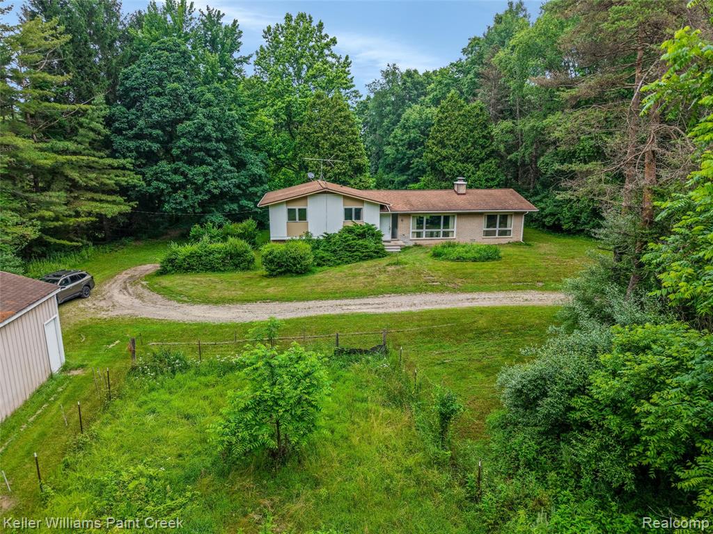 4464 Foxwood Drive, Milford, MI 48380 — Photo 4